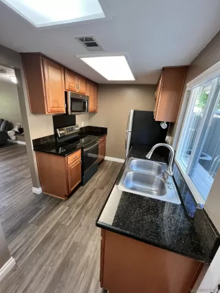 Photo #3: 230001424 Listing