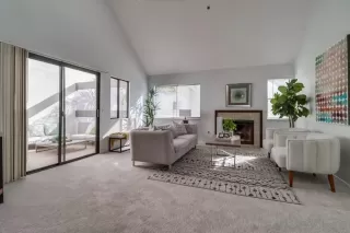 Photo #2: 230001432 Listing