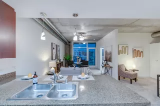 Photo #5: 230001512 Listing