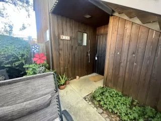 Photo #2: 230001596 Listing