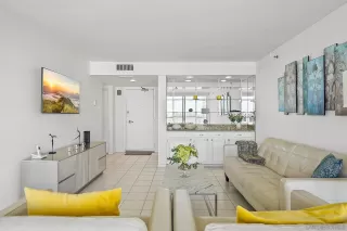 Photo #4: 230001598 Listing 