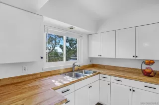 Photo #2: 230001767 Listing