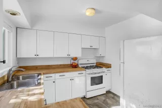 Photo #4: 230001767 Listing