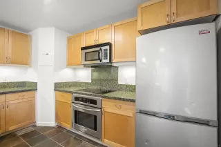 Photo #5: 230001829 Listing