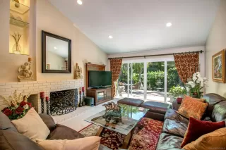 Photo #2: 230001878 Listing