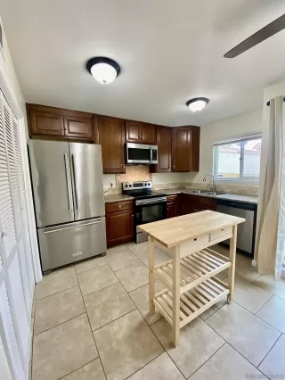 Photo #5: 230001933 Listing