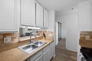 Photo #5: 230002041 Listing