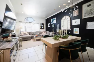 Photo #2: 230002047 Listing