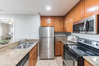 Photo #2: 230002088 Listing 