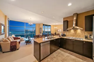 Photo #5: 230002157 Listing