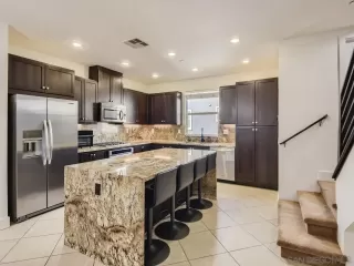 Photo #3: 230002202 Listing