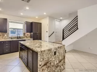 Photo #5: 230002202 Listing