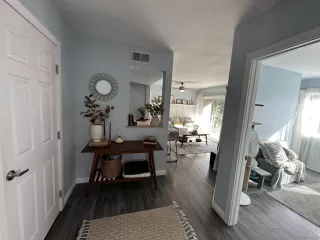 Photo #2: 230002205 Listing