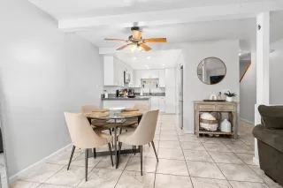 Photo #4: 230002238 Listing 