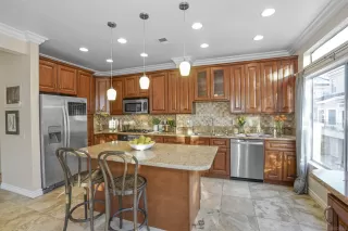 Photo #2: 230002250 Listing