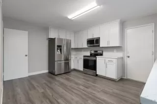 Photo #2: 230002252 Listing