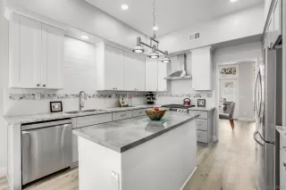Photo #4: 230002296 Listing 