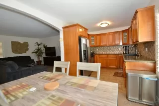 Photo #3: 230002385 Listing 