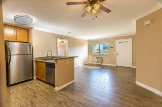 Photo #3: 230002410 Listing 