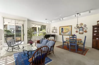 Photo #4: 230002456 Listing