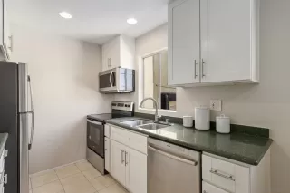 Photo #5: 230002474 Listing 