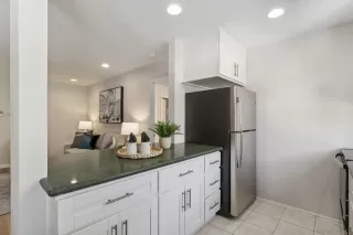 Photo #6: 230002474 Listing 