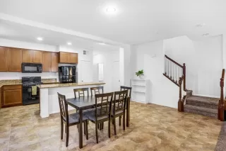 Photo #5: 230002485 Listing