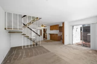 Photo #4: 230002550 Listing