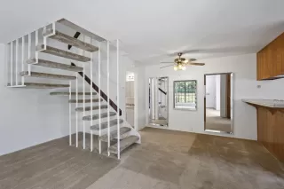 Photo #5: 230002550 Listing