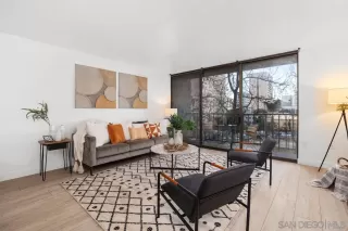 Photo #4: 230002560 Listing 