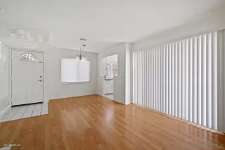 Photo #5: 230002562 Listing