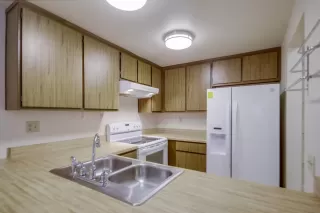 Photo #4: 230002583 Listing