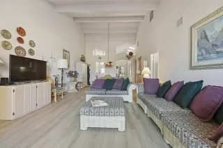 Photo #4: 230002636 Listing 