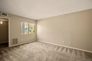 Photo #4: 230002638 Listing