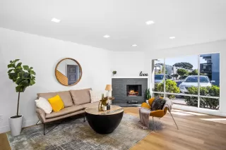 Photo #2: 230002696 Listing