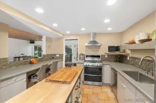 Photo #1: 230002807 Listing 