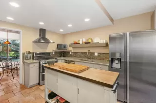 Photo #2: 230002807 Listing 