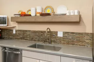 Photo #3: 230002807 Listing 