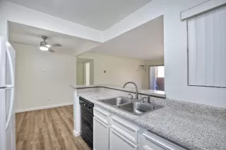 Photo #5: 230002846 Listing