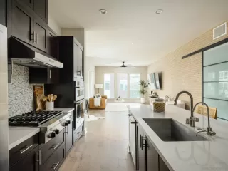 Photo #3: 230002859 Listing