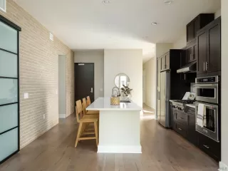 Photo #6: 230002859 Listing