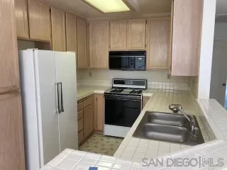 Photo #3: 230002865 Listing 