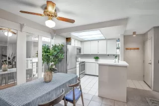 Photo #5: 230002922 Listing