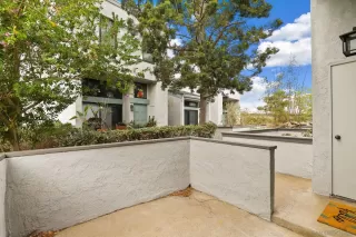 Photo #3: 230002979 Listing