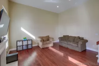 Photo #5: 230002986 Listing