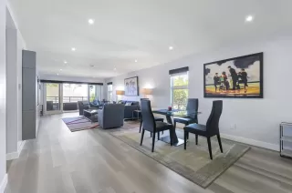 Photo #4: 230003018 Listing