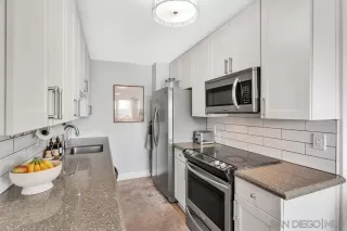 Photo #6: 230003062 Listing