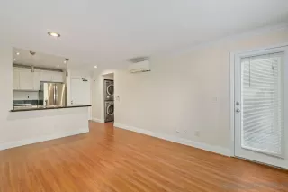 Photo #4: 230003084 Listing 