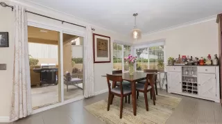 Photo #4: 230003094 Listing