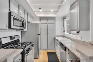 Photo #5: 230003102 Listing